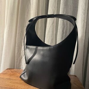 Elegant Black Women's Bag